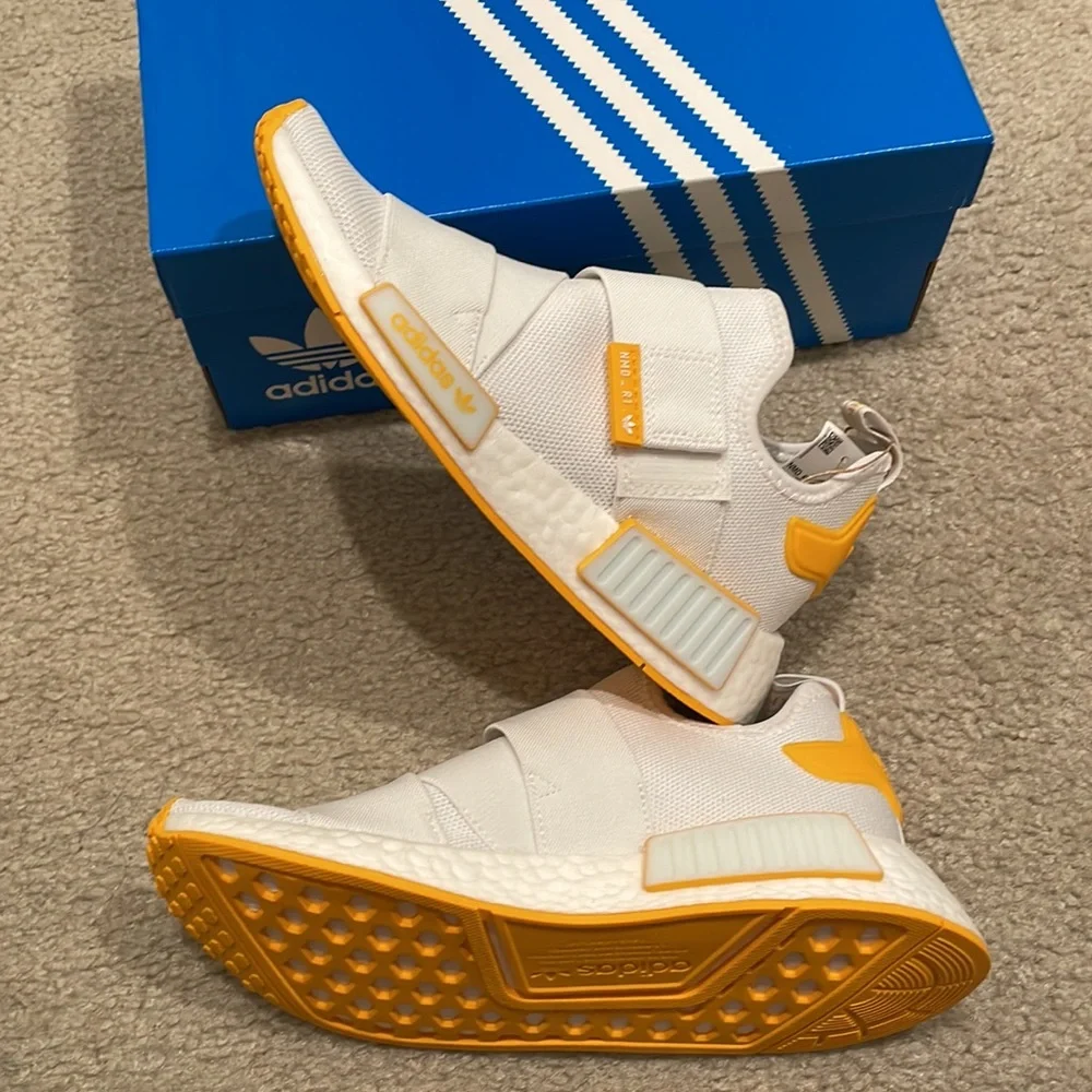 Adidas NMD_R1 STRAP women shoes size 7 brand new with box - Picture 6 of 9